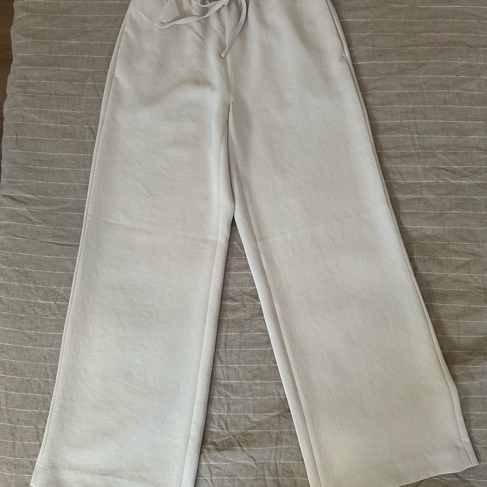 Wilfred Lodge Pants Matte Pearl - Picture 2 of 4